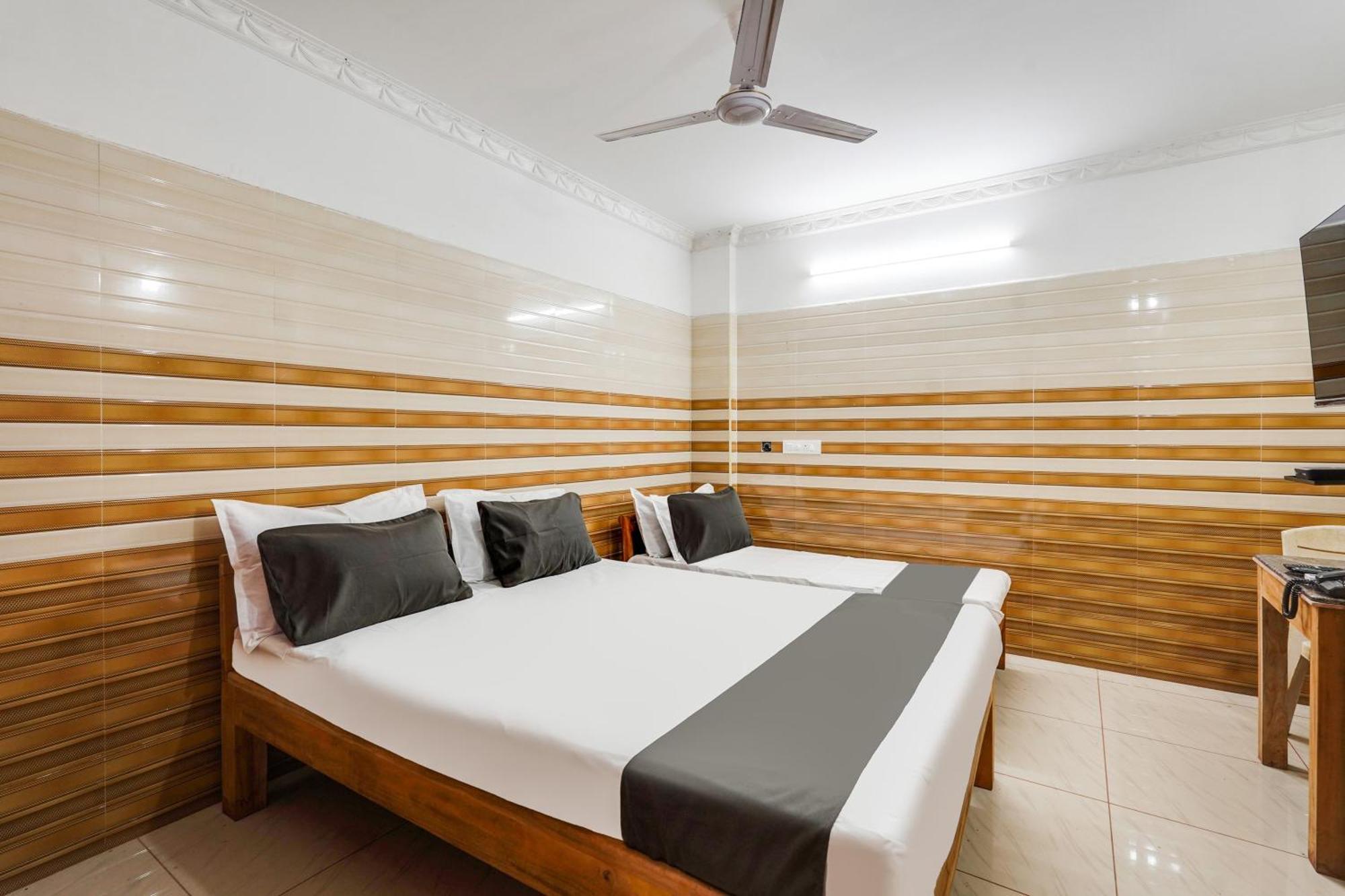Super Hotel O Sharmila Guest House Kottakuppam Экстерьер фото