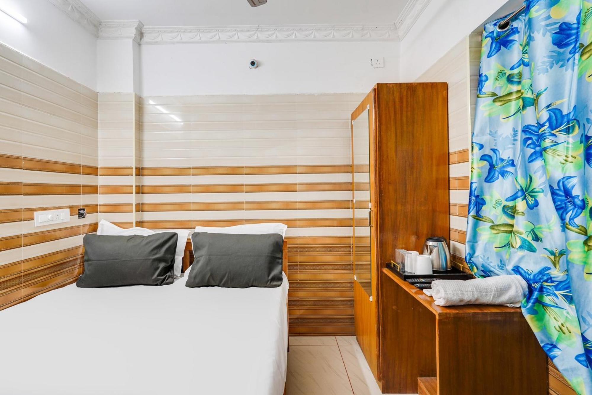 Super Hotel O Sharmila Guest House Kottakuppam Экстерьер фото