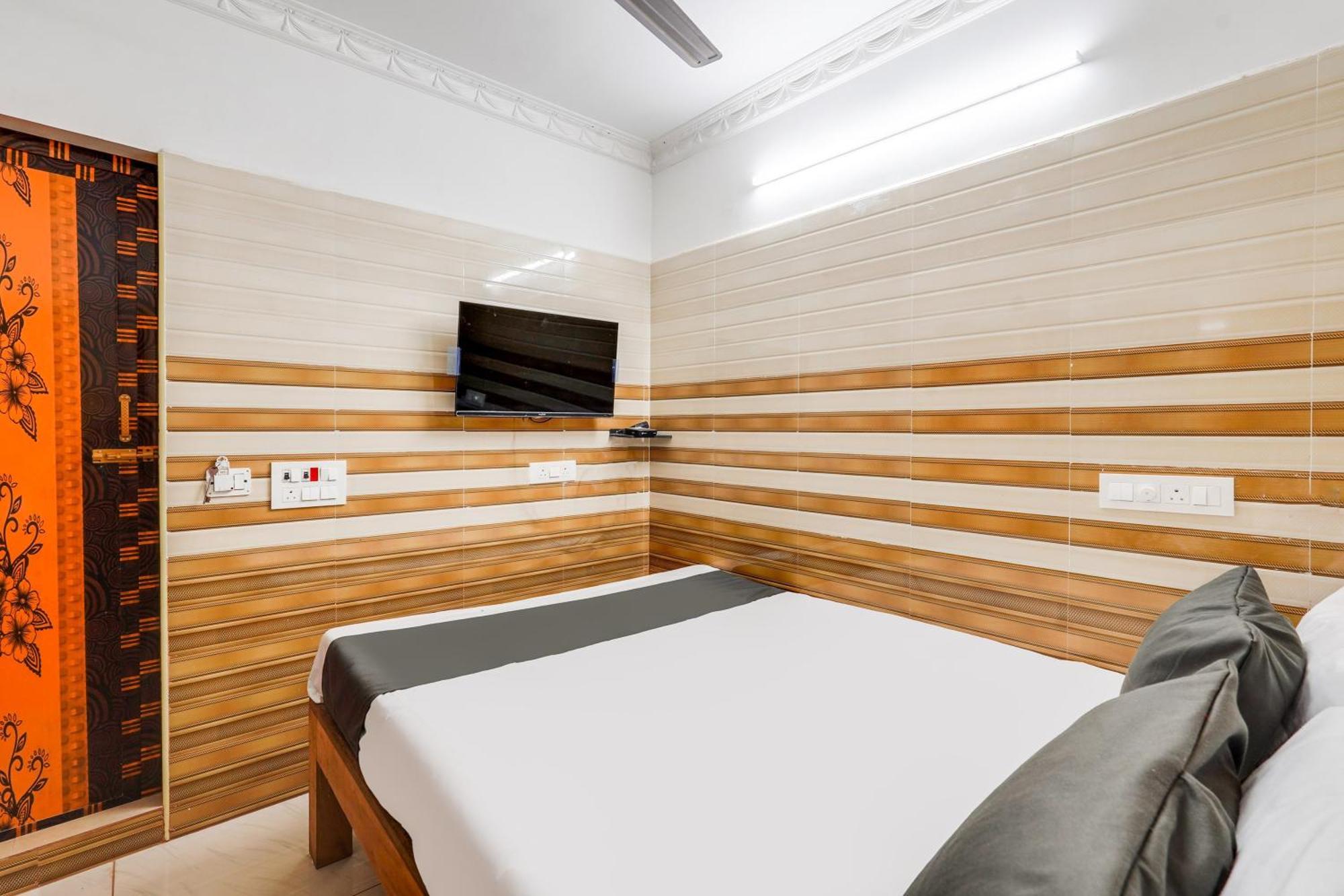 Super Hotel O Sharmila Guest House Kottakuppam Экстерьер фото