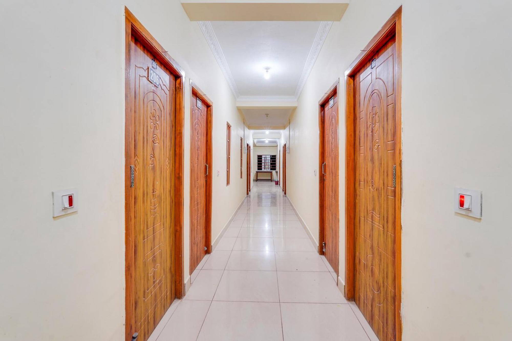 Super Hotel O Sharmila Guest House Kottakuppam Экстерьер фото
